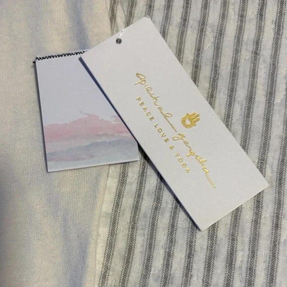 Spiritual Gangster Love is Tally Shrunken Tee ~ Small ~ Cream ~ NWT - Picture 4 of 7